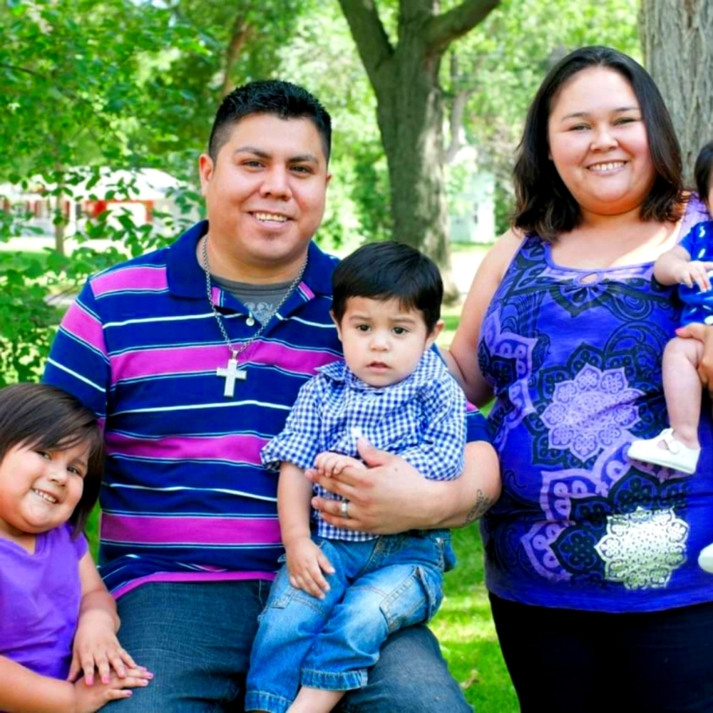 Meet your Posher, Gabino